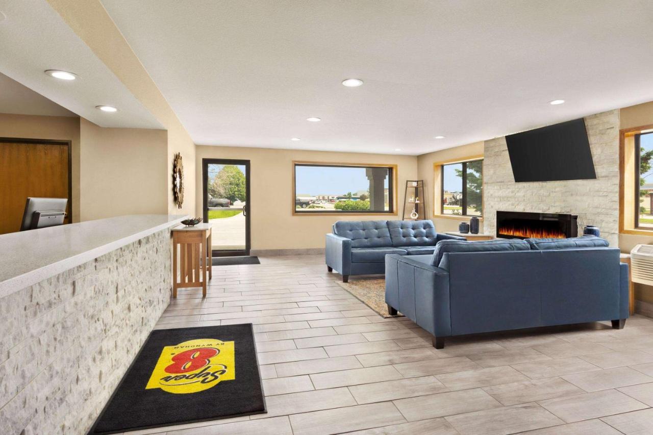 Super 8 By Wyndham Ankeny/Des Moines Area Hotel Exterior photo
