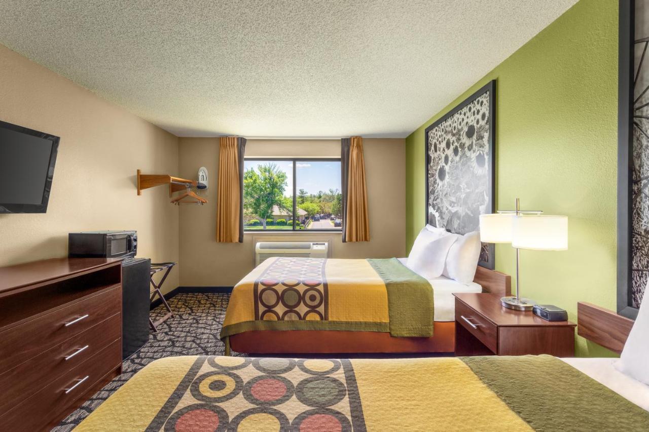 Super 8 By Wyndham Ankeny/Des Moines Area Hotel Exterior photo