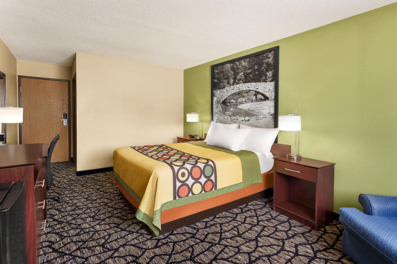 Super 8 By Wyndham Ankeny/Des Moines Area Hotel Exterior photo