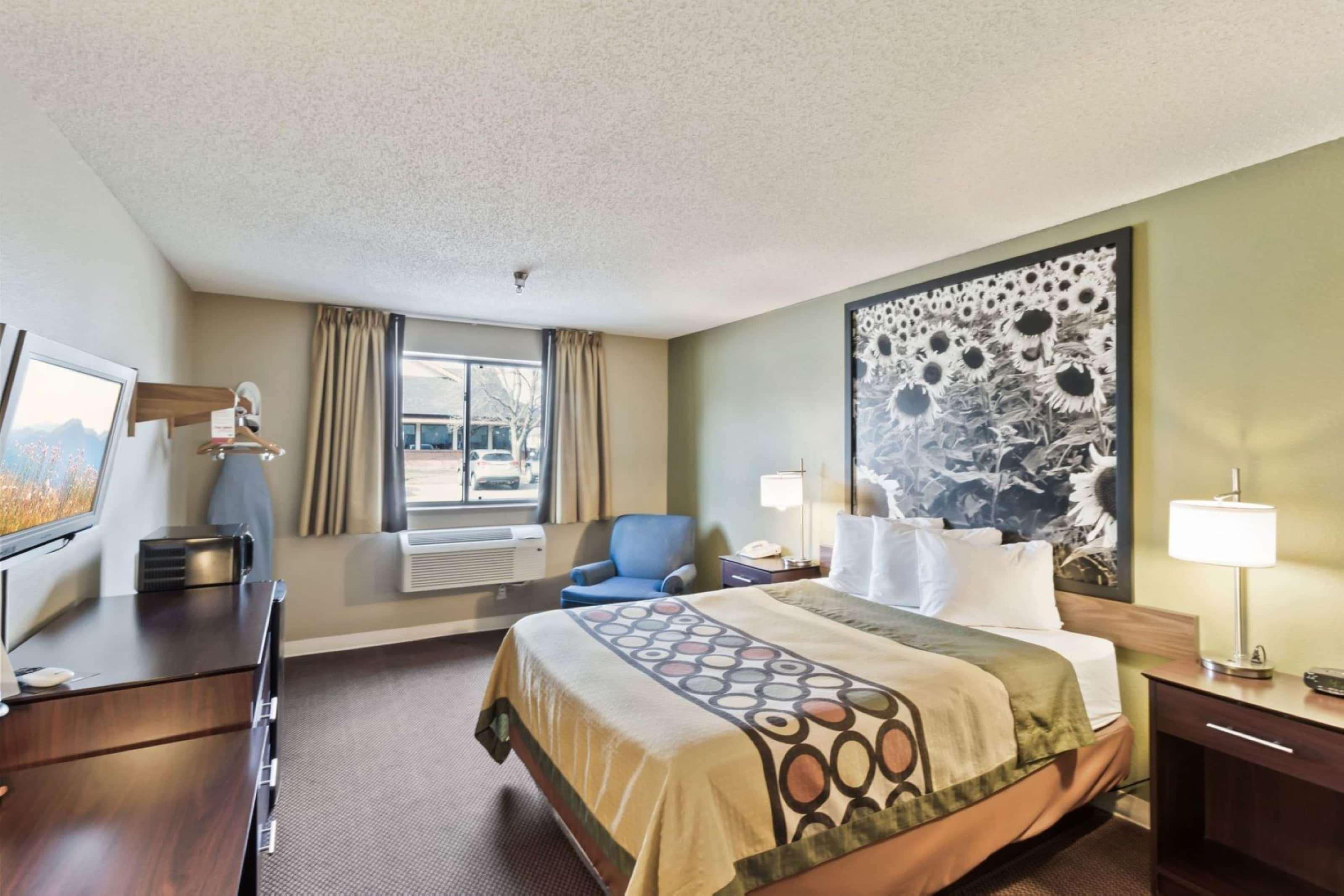 Super 8 By Wyndham Ankeny/Des Moines Area Hotel Exterior photo