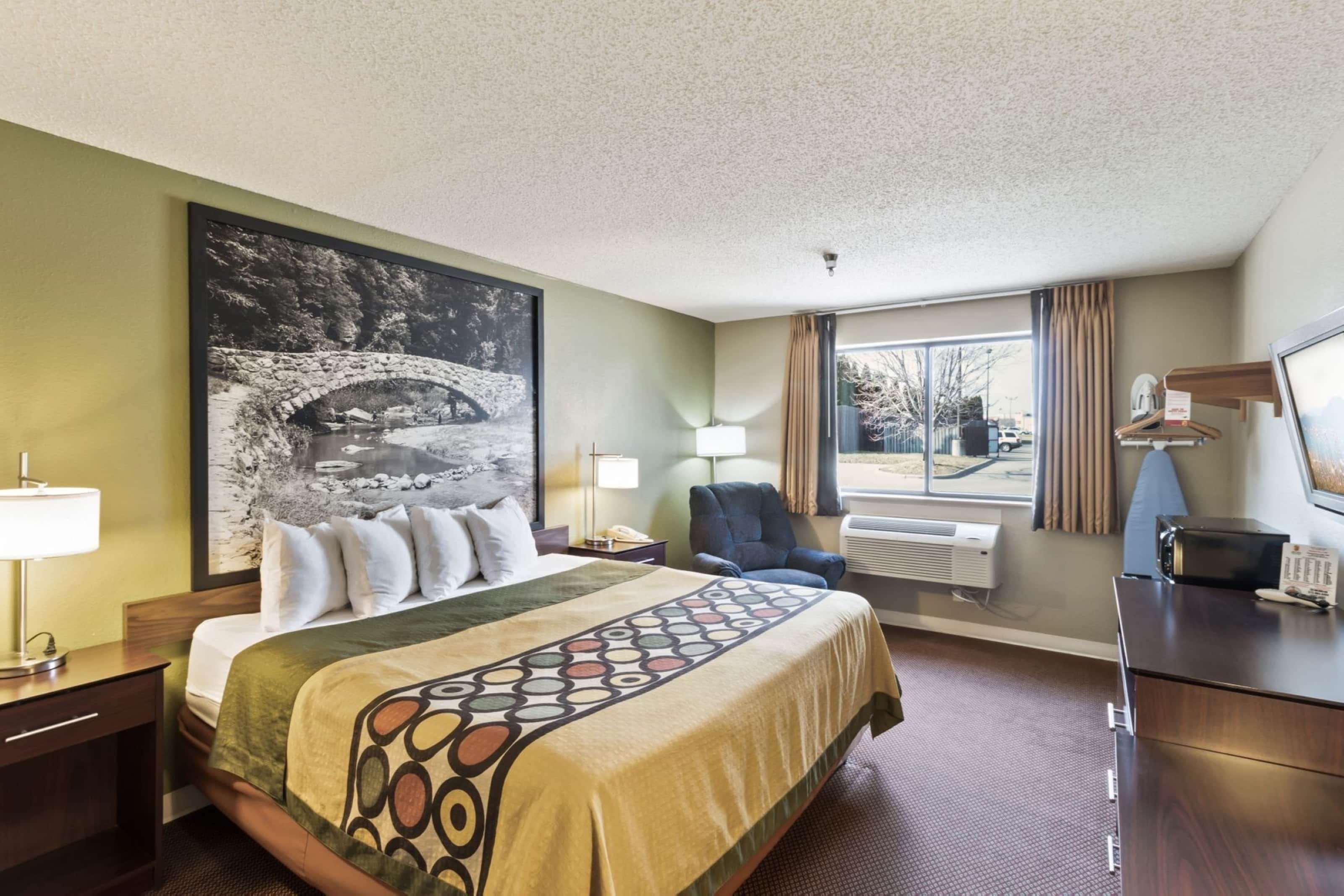 Super 8 By Wyndham Ankeny/Des Moines Area Hotel Exterior photo