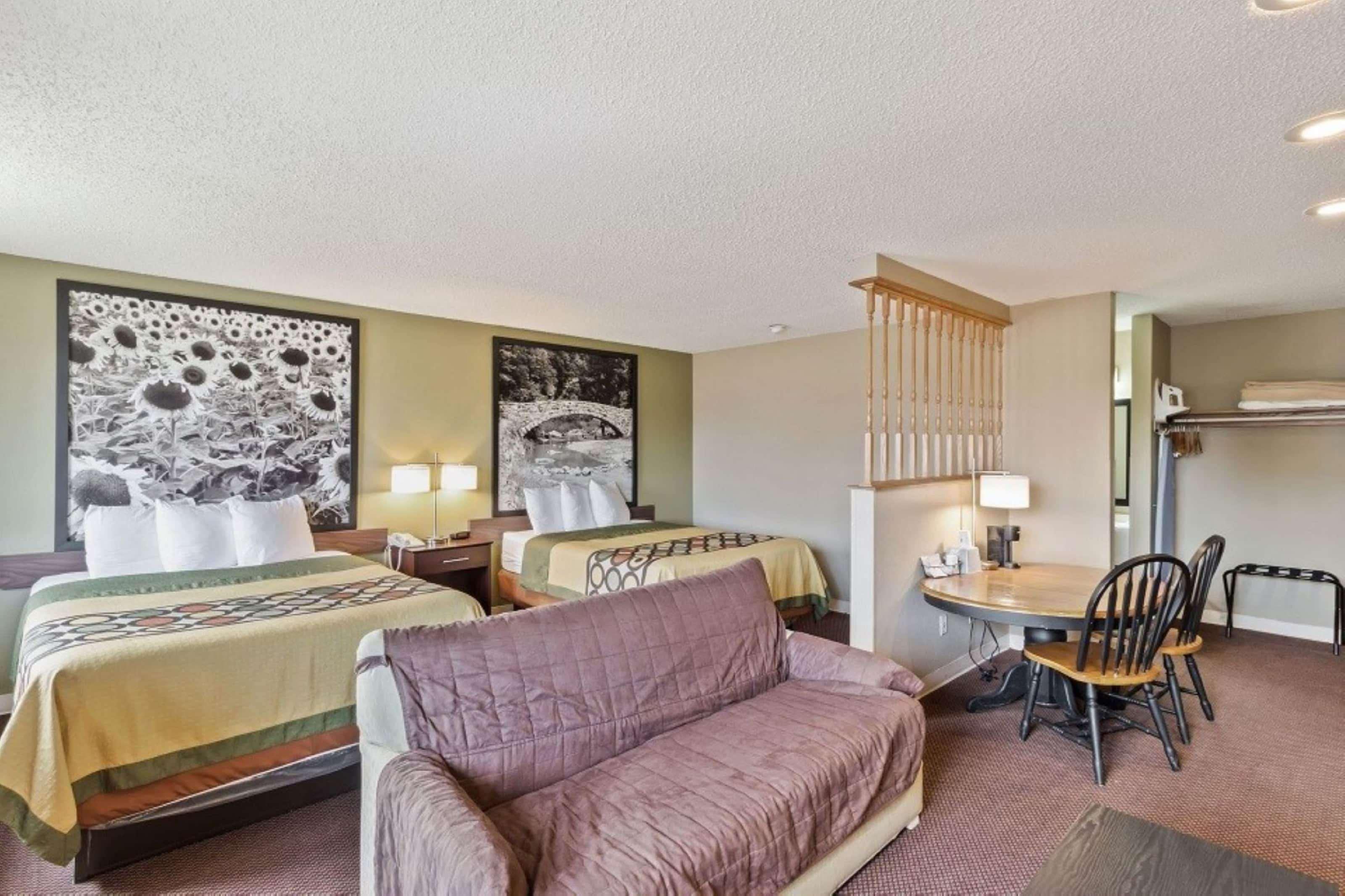 Super 8 By Wyndham Ankeny/Des Moines Area Hotel Exterior photo