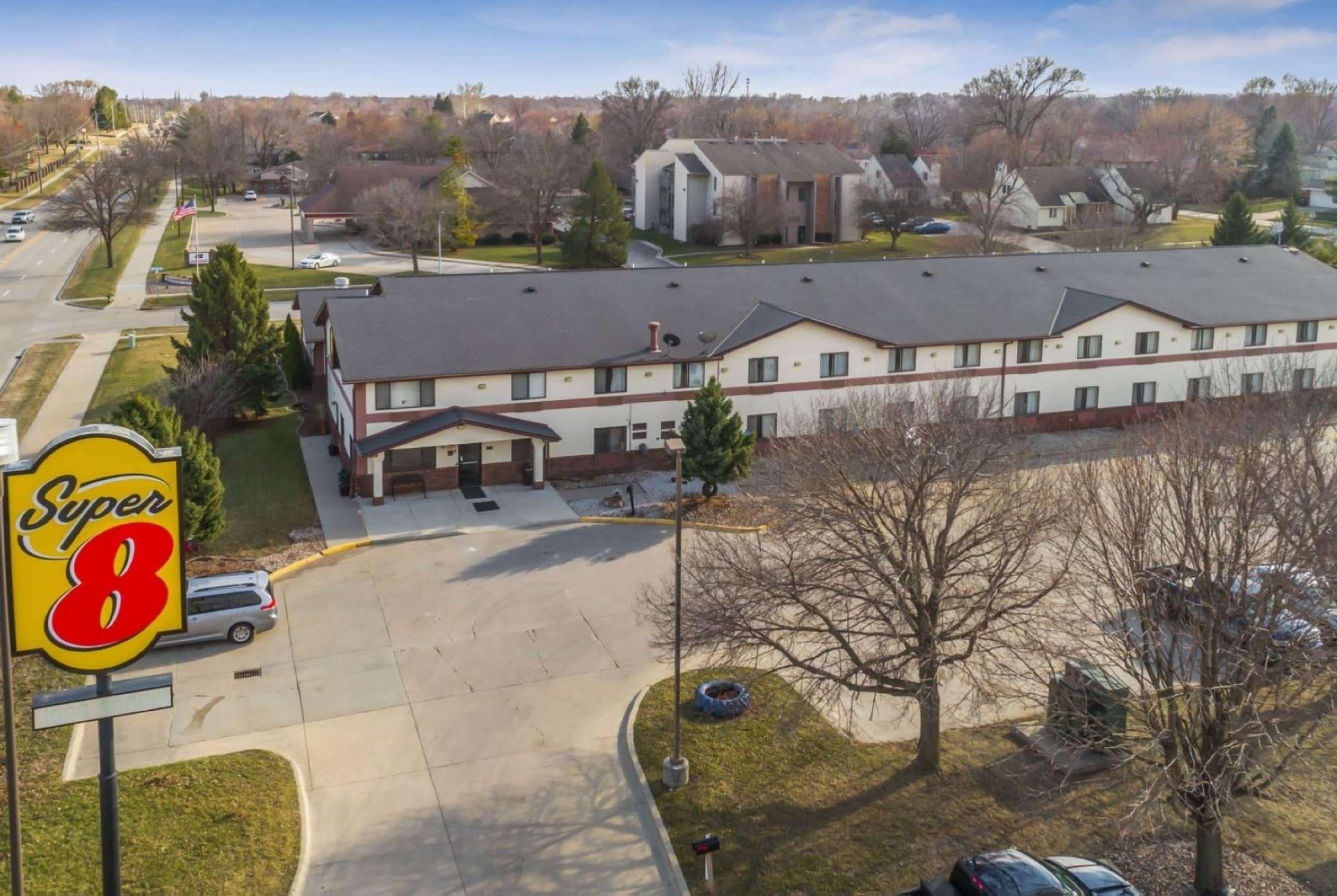 Super 8 By Wyndham Ankeny/Des Moines Area Hotel Exterior photo